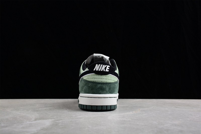 Otomo Katsuhiro x Nk SB Dunk Low "Steamboy OST" LF0068-001