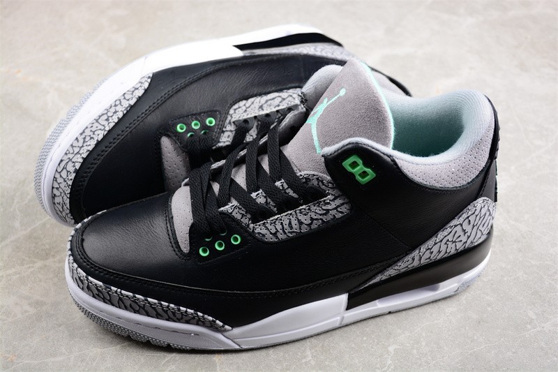 Air Jordan 3 "Green Glow" CT8532-031