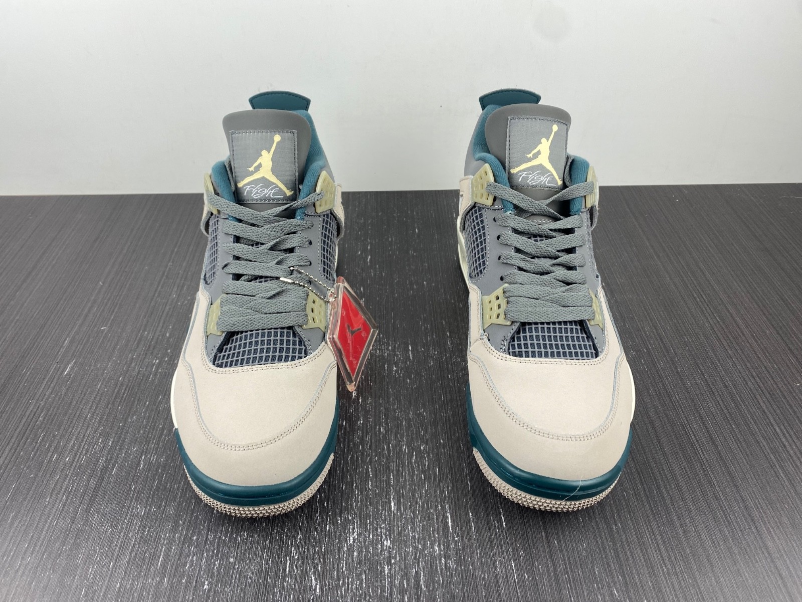 AIR JORDAN 4 SECRAFT DV3742-022