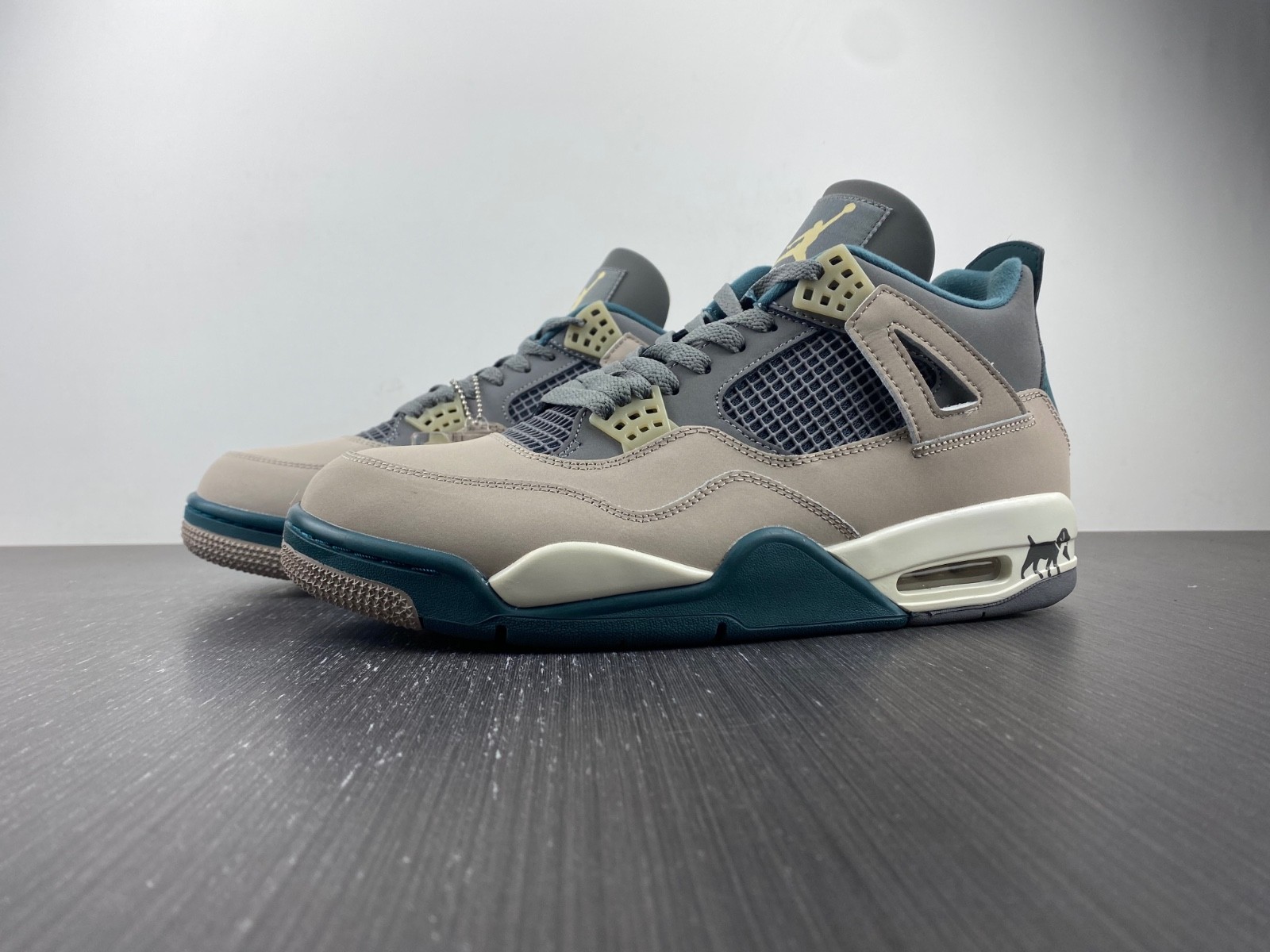 AIR JORDAN 4 SECRAFT DV3742-022