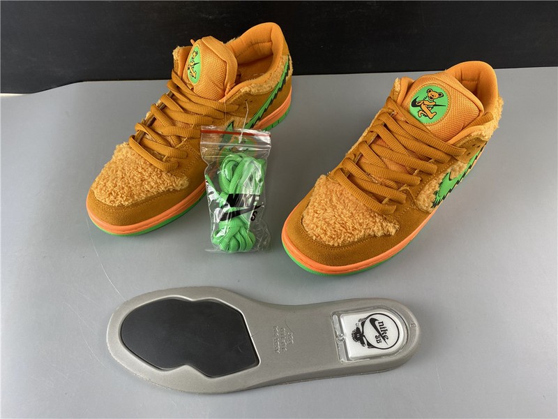 Grateful Dead x Nike SB Dunk Low“ Orange Bear” CJ5378 800