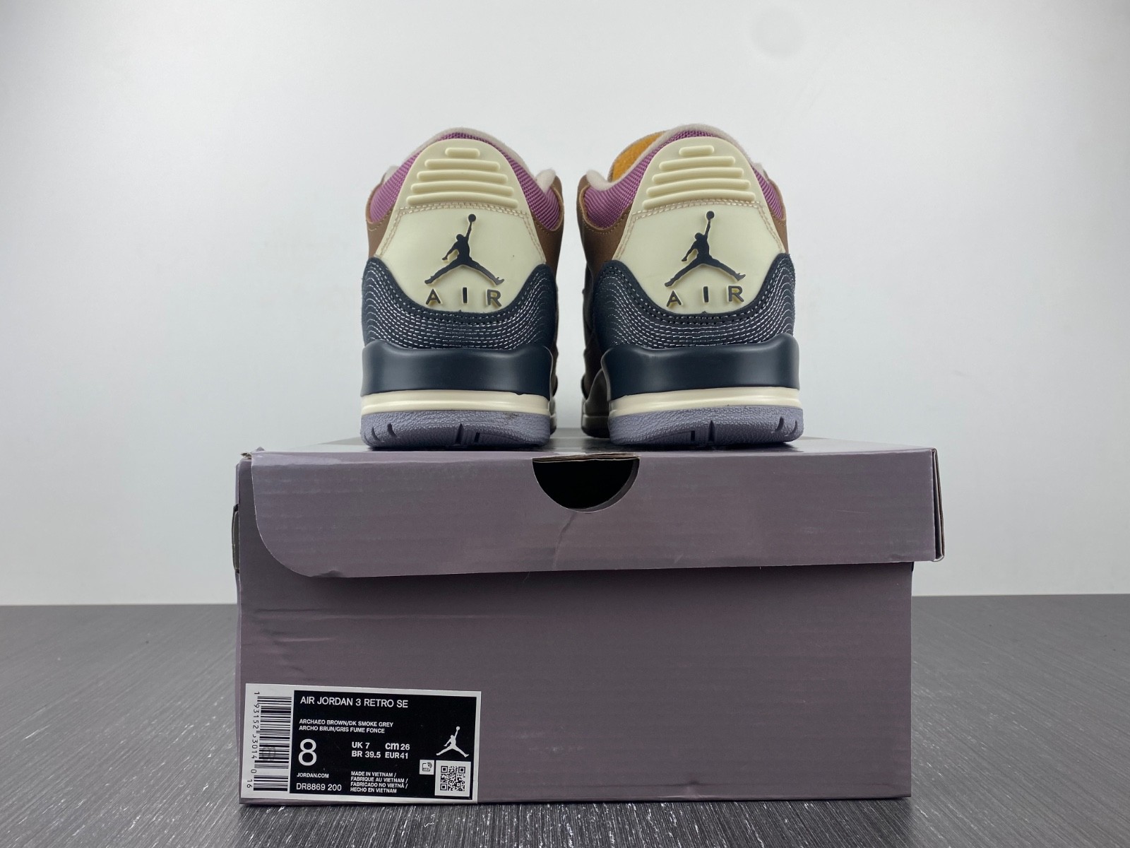 Air Jordan 3 Retro Winterized Archaeo Brown DR8869-200