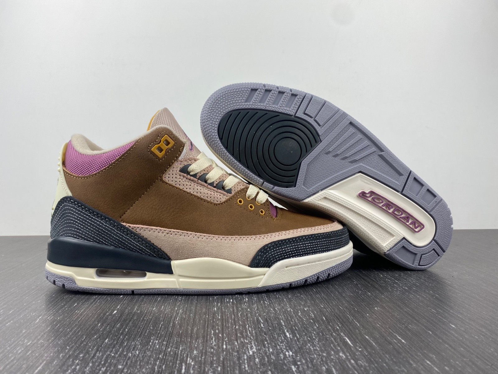 Air Jordan 3 Retro Winterized Archaeo Brown DR8869-200