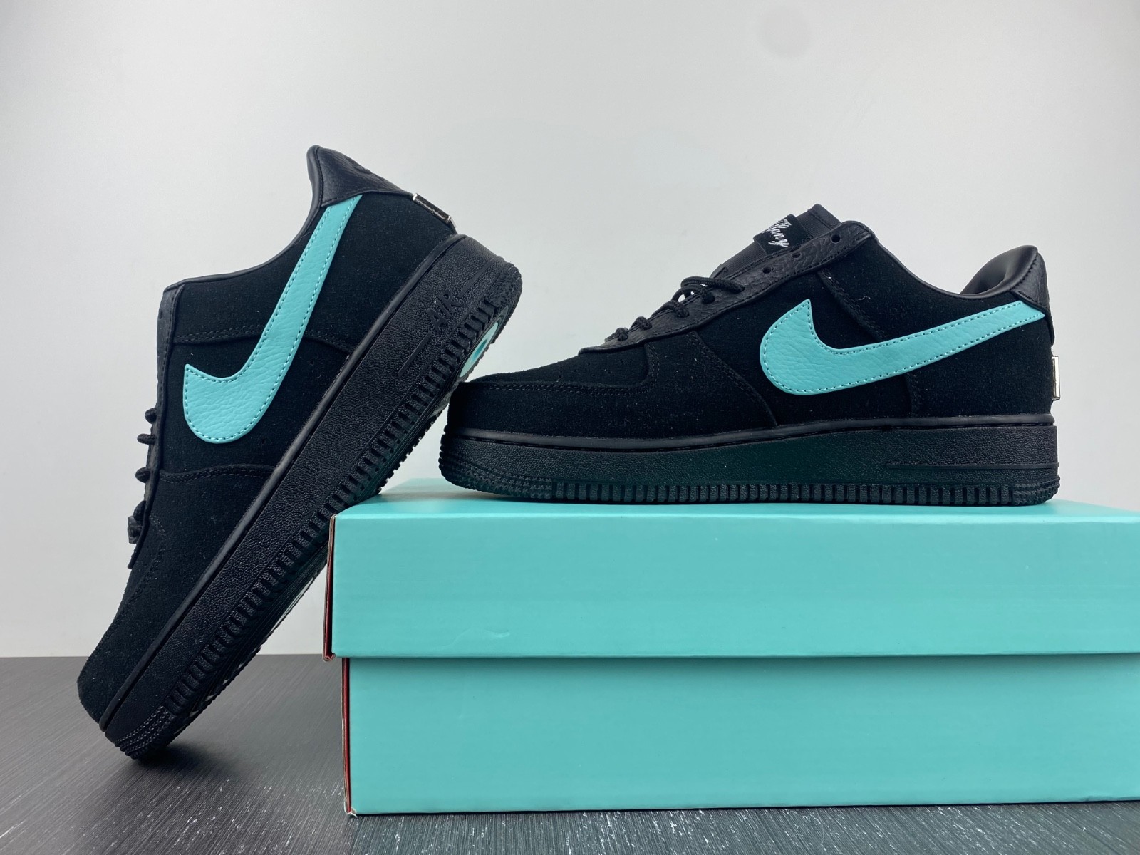 Nike Air Force 1 Low SP T*f*ny And Co DZ1382-001