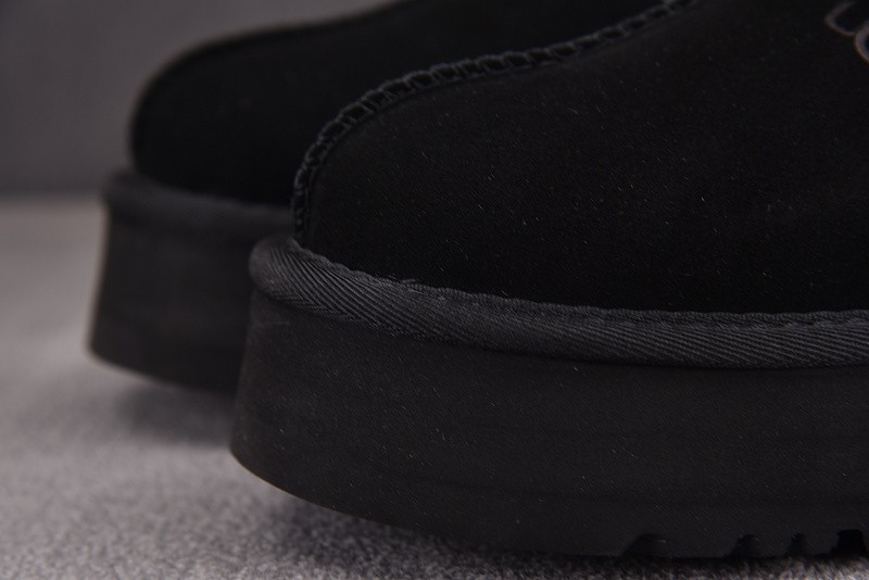 UGG SANDALS 7