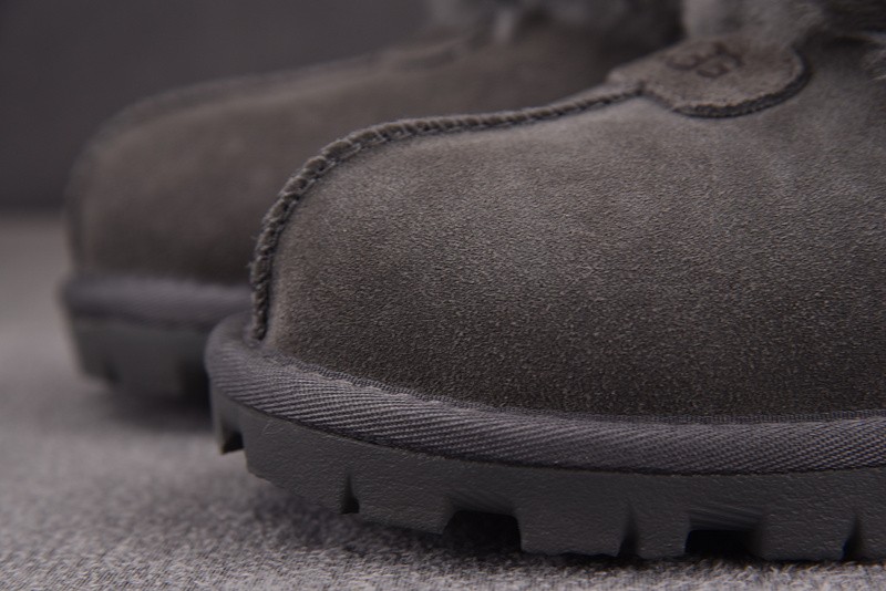 UGG SANDALS 4