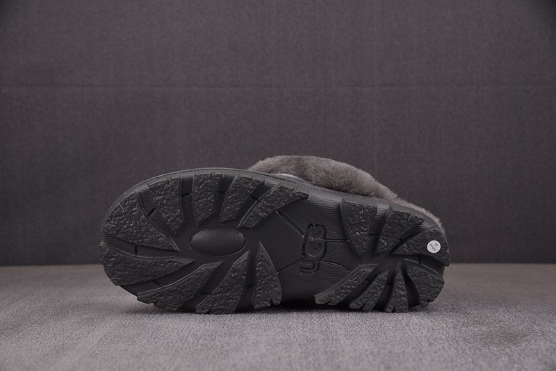 UGG SANDALS 4