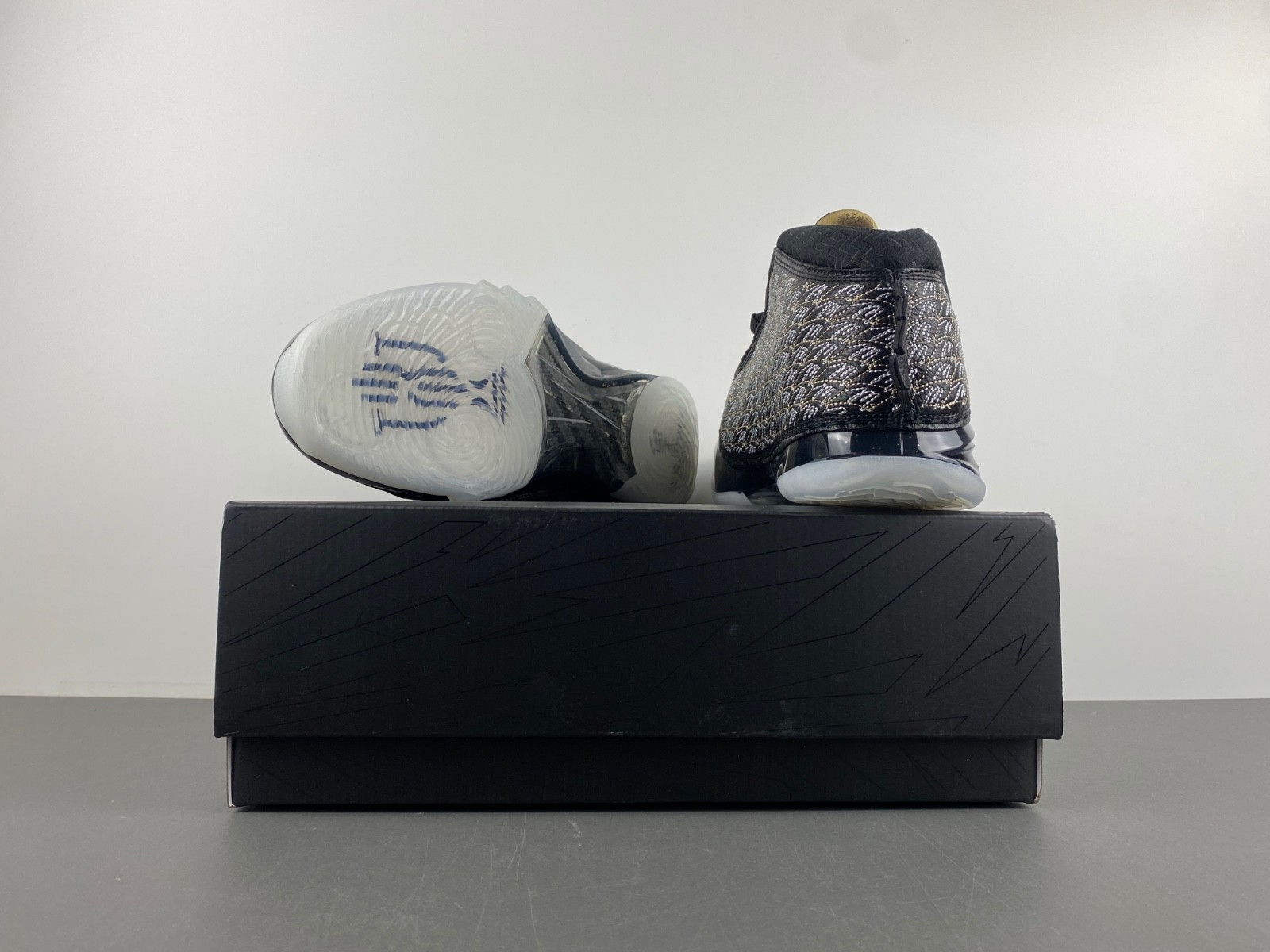 Air Jordan 23 Trophy Room Black 853336-023