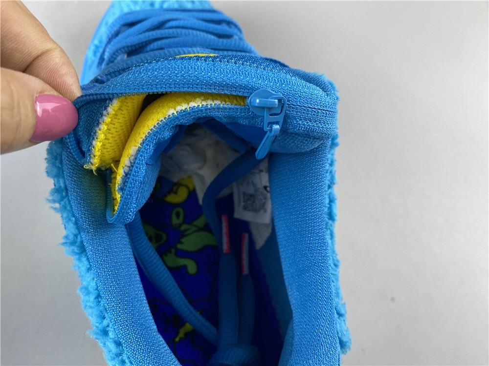 Grateful Dead x Nike SB Dunk Low CJ5378-400