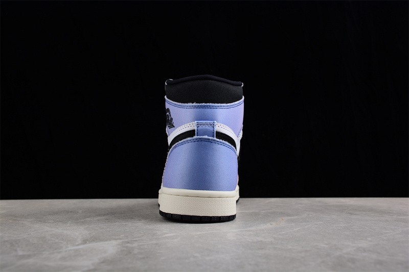 Air Jordan 1 Skyline DX0054-805