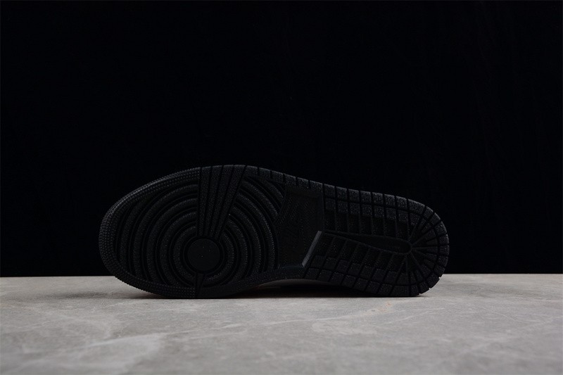 Air Jordan 1 Skyline DX0054-805