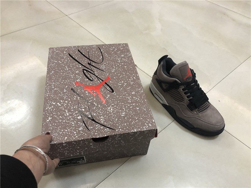 AIR JORDAN 4 RETRO TAUPE HAZE DB0732-200