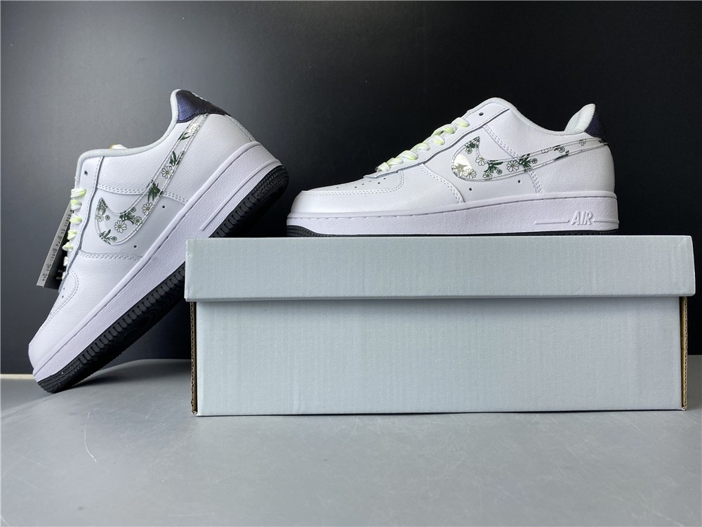 Nike Air Force 1 “Daisy Pack” CW5859-100