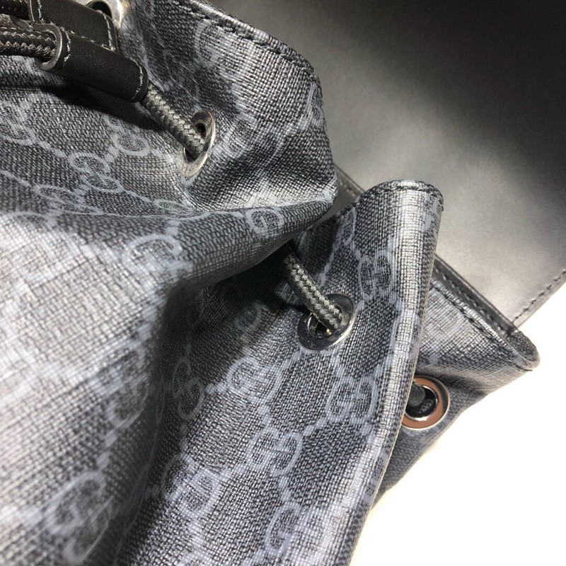G*u*i BAG32
