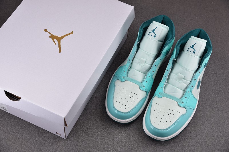 Air Jordan 1 Mid Chenille Bleached Turquoise DZ3745-300