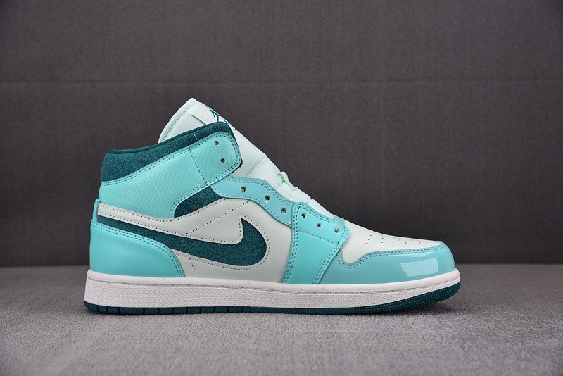 Air Jordan 1 Mid Chenille Bleached Turquoise DZ3745-300