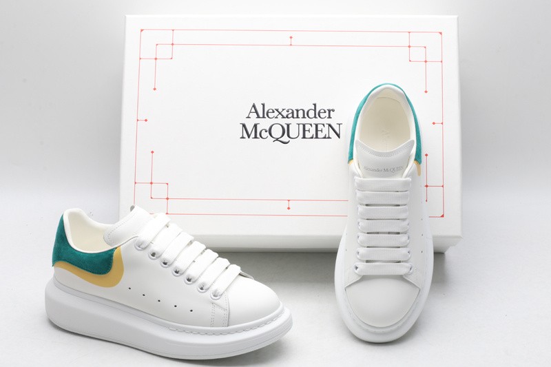 Ale*d*r MCQ56