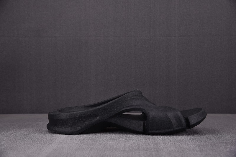 Balenciag* Sandal16