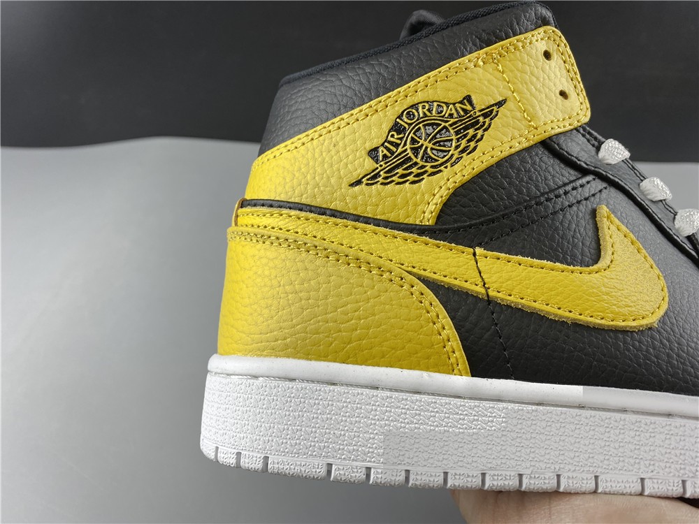 Air Jordan 1 mid BLACK AND YELLOW CJ9219-700