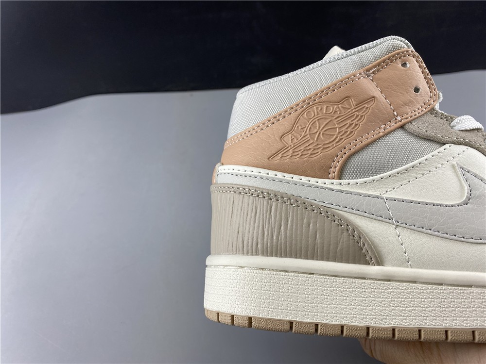 Air Jordan 1 Mid Milan CV3044-100