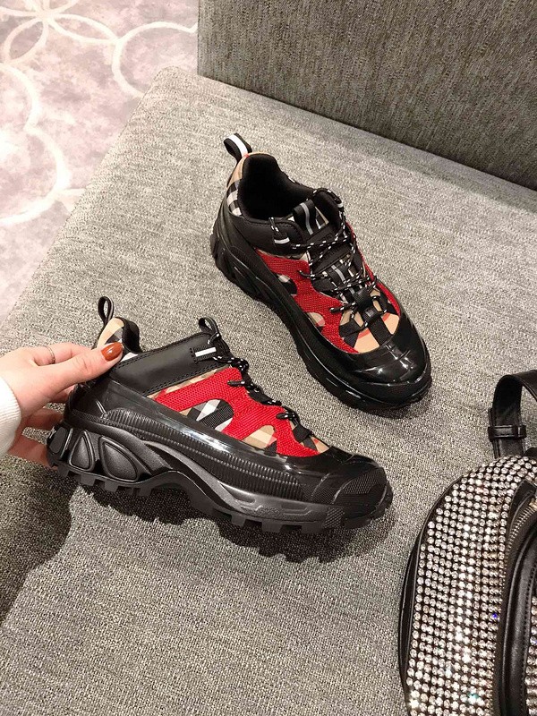 Burber*y sneakers B000004