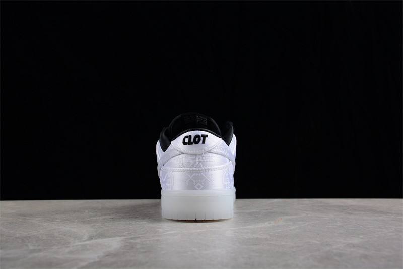 CLOT x fragment x Nike Dunk Low FN0315-110