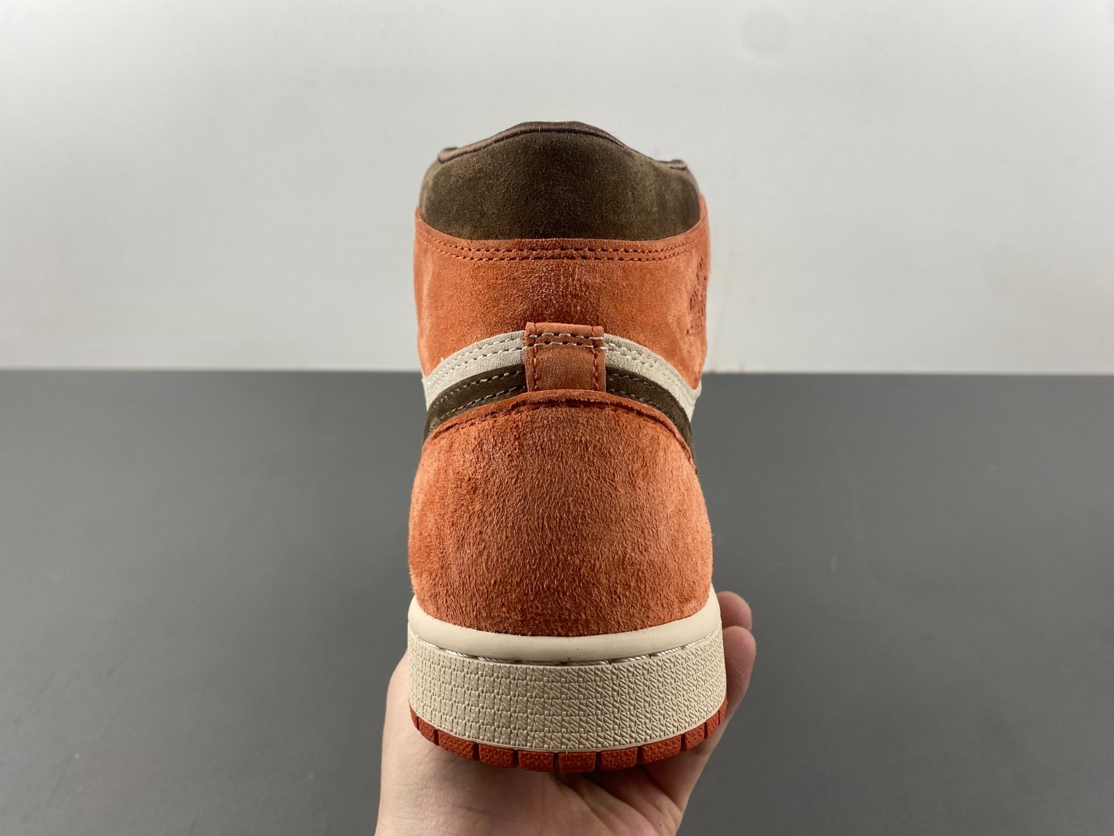 Air Jordan 1 High OG “Cacao Wow” FQ2941-200