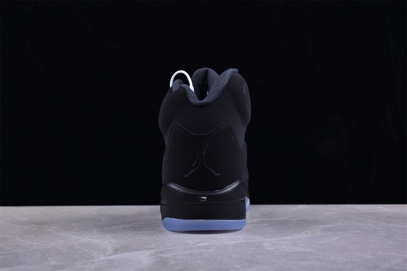 Air Jordan 5 “Black Cat” FZ2239-001