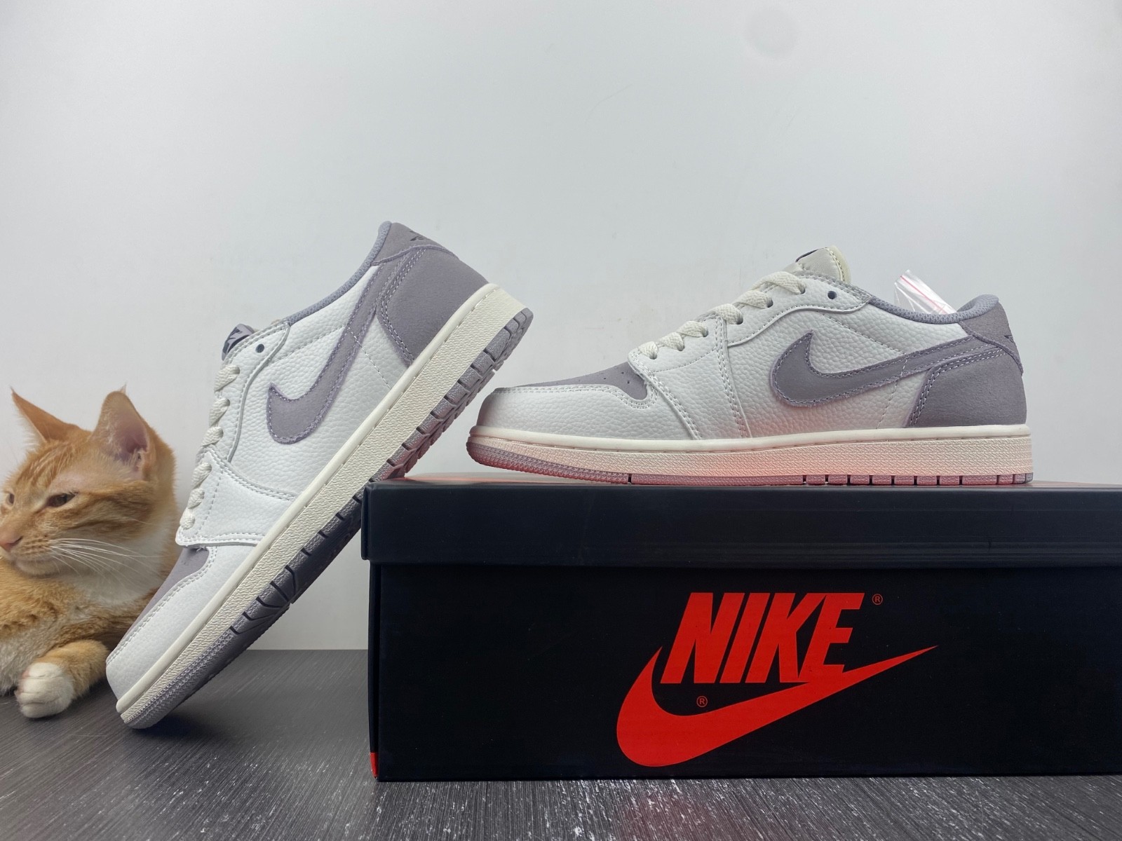 Air Jordan 1 Low OG Atmosphere Grey CZ0790-101