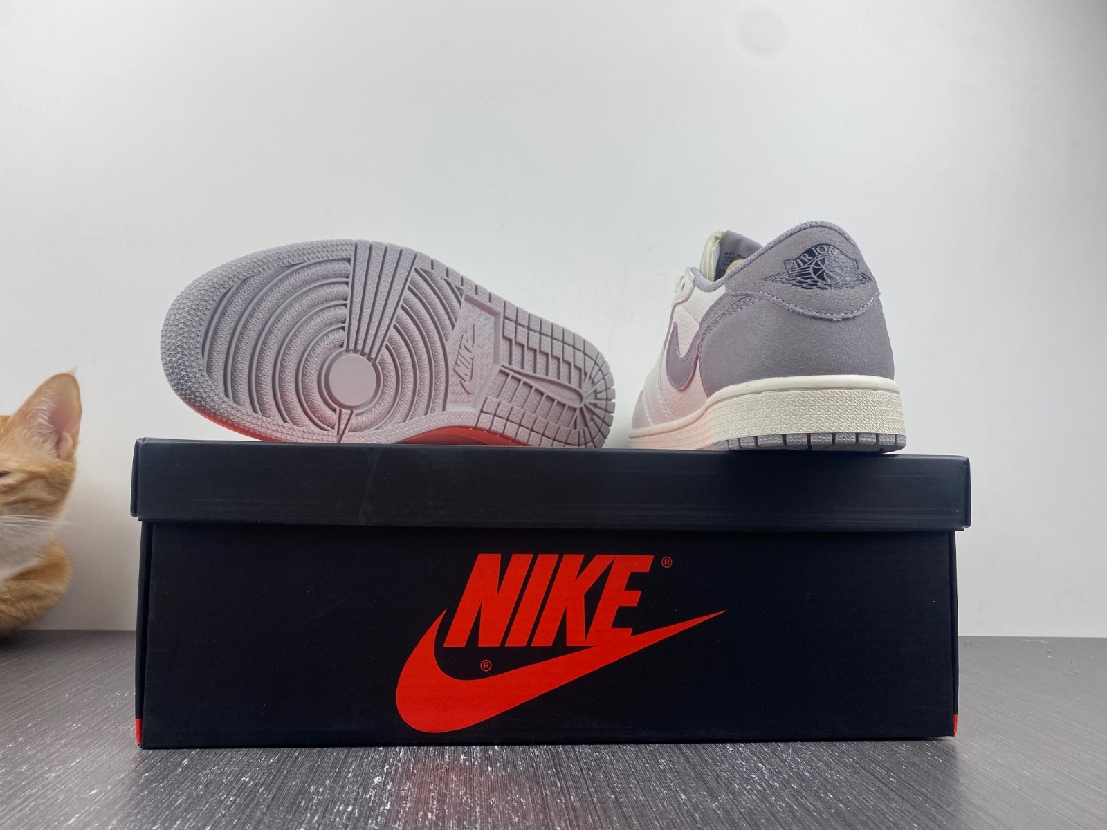 Air Jordan 1 Low OG Atmosphere Grey CZ0790-101