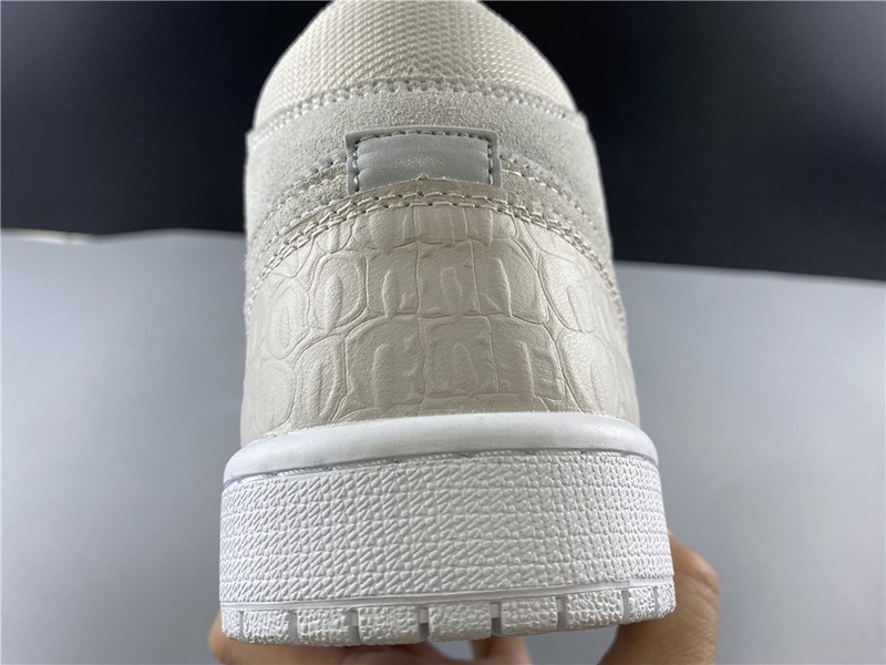 Air Jordan 1 Mid vast grey ghost green CV3018-001