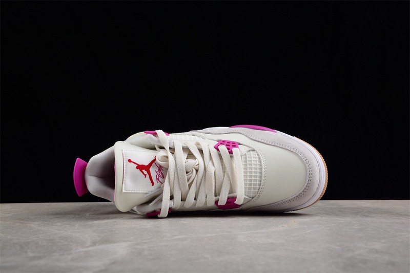 Air Jordan 4 Nike SB x "Sapphire" DR5415-105