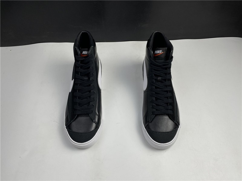 Nike BLAZER MID CD8233-100