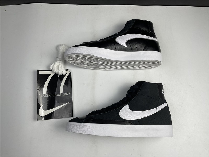 Nike BLAZER MID CD8233-100