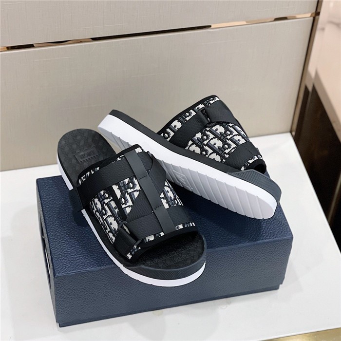Dio*r sandal 25