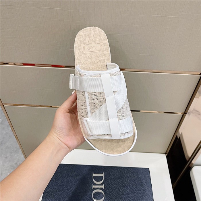 Dio*r sandal24