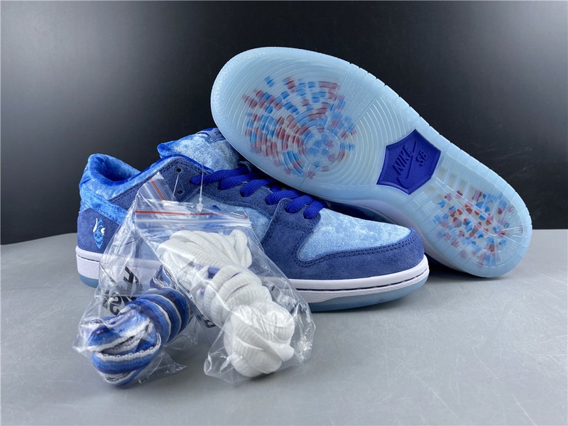 Nike Dunk SB Low strangelove bule CT2552-400