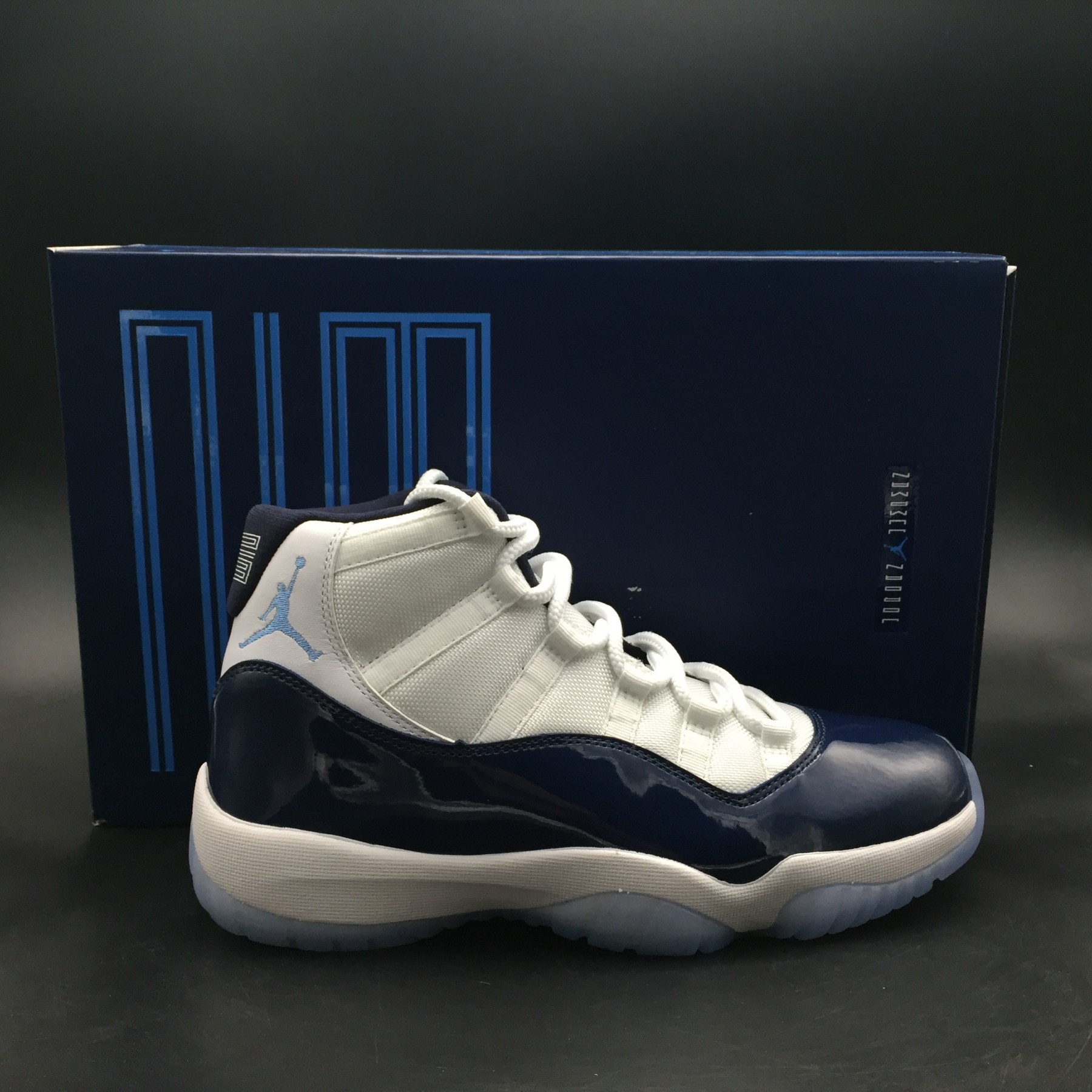 AIR JORDAN 11 RETRO "WIN LIKE