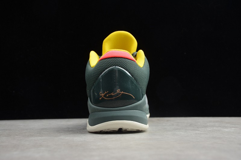 NIKE KOBE 5 PROTRO EYBL GIRLS CD4991-300