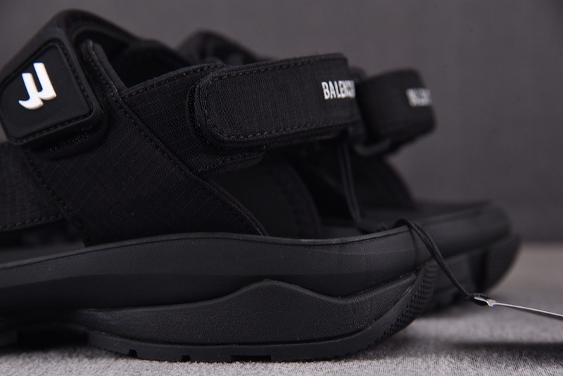 BALENCIAG* SANDAL 39