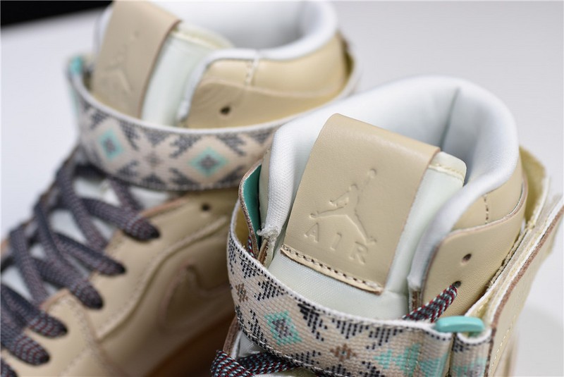 Air Jordan 1 Retro Hi Strap "N7" AR4410-207