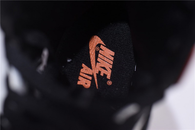Air Jordan 1 Retro Satin Shattered Backboard AV3725-010