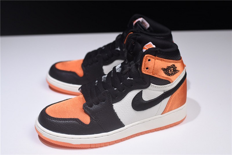 Air Jordan 1 Retro Satin Shattered Backboard AV3725-010