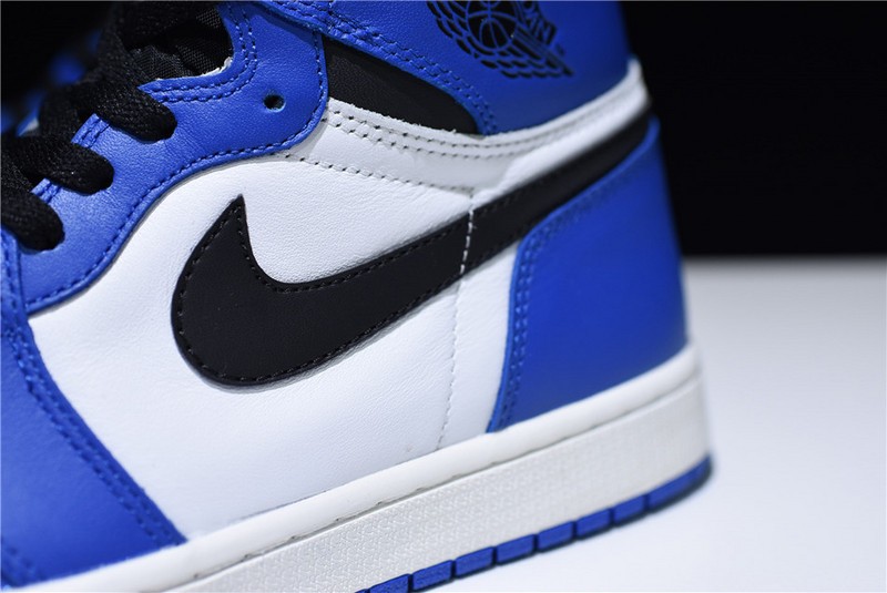 AIR JORDAN 1 OG “Game Royal” blue 555088-403