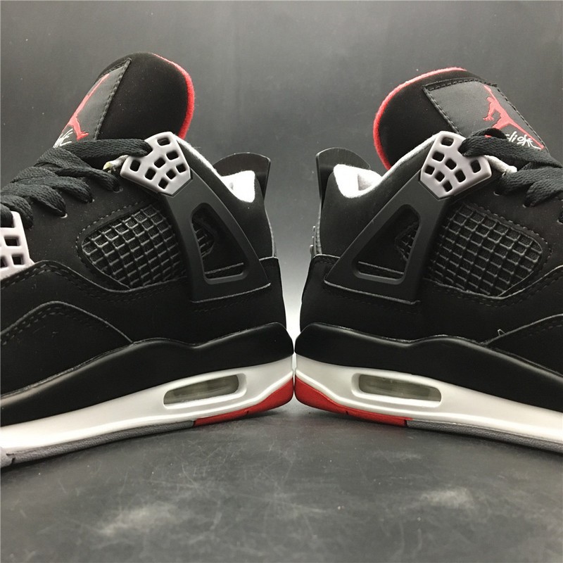 Air Jordan 4 Retro