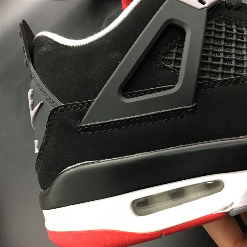 Air Jordan 4 Retro