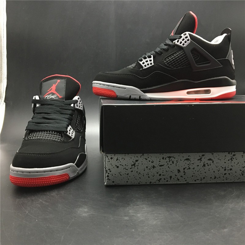 Air Jordan 4 Retro