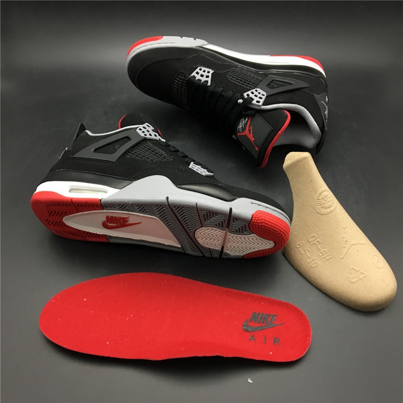 Air Jordan 4 Retro