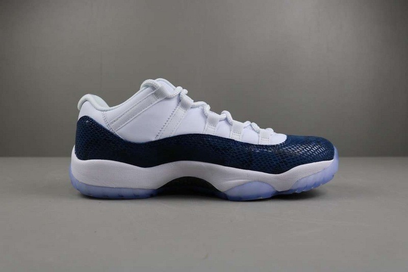Air Jordan 11 Low