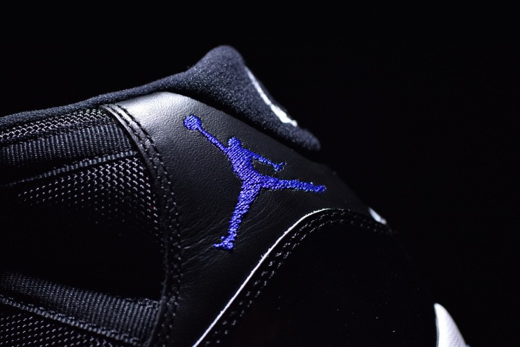 AIR JORDAN 11 RETRO "SPACE JAM 2016 RELEASE" mens 378037-003
